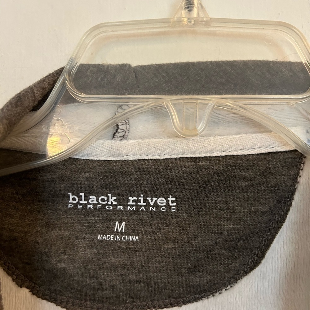 Black River Performance Medium Open Front Longsle… - image 3